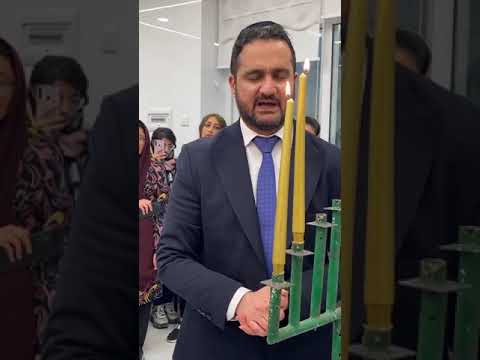 Rabbi Yehuda Gerami, Chief Rabbi of Iran lighting Chanukkah Candles