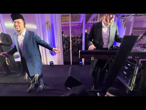 Hershy Langsam on the keys & Lipa Schmeltzer @ Gruis & Faferkourn