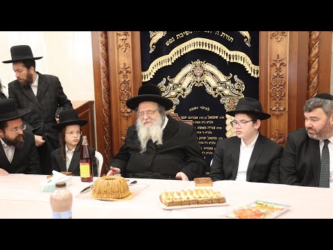 R’ Shaul Alter at a Bar Mitzvah | ר’ שאול אלתר בלחיים לרגל הנחת תפילין לבן ר' משה חיים מרגליות