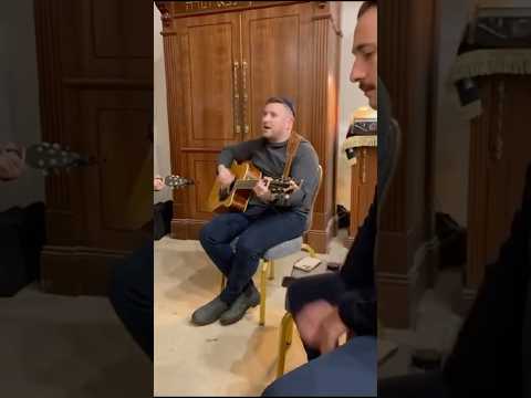 Zos Chanukah Kumsitz in Shomrei Mishmeres HaKodesh With R’ Chaim Schwartz | זאת חנוכה קומזיץ
