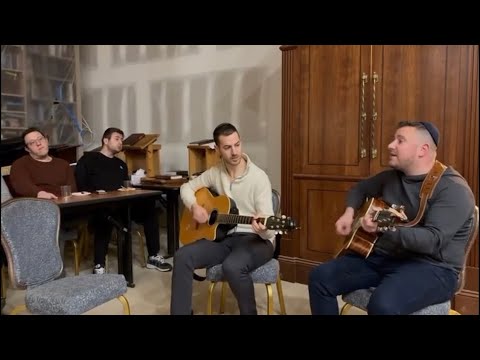Zos Chanukah Kumsitz in Shomrei Mishmeres HaKodesh With R’ Chaim Schwartz | זאת חנוכה קומזיץ