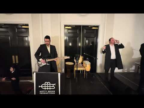Motty Brier on the keys & Sruly Green Singer & Deutsch & Moskowitz