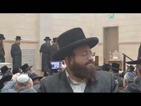 Premishlan Rebbe Playing Violin Next To The Menorah – Chanukah 5785