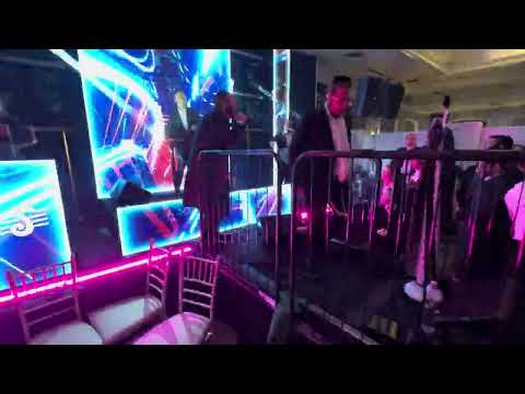 Yossi Shtendig on the keys & Kalmy Schwartz &!Chaim Brawn @ Mandell Breier