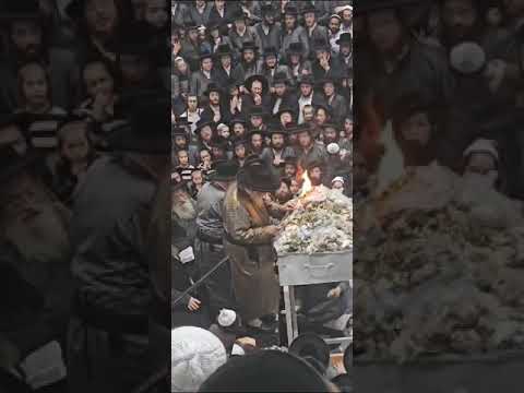 Zos Chanuka 5785 With Toldos Aharon Rebbe