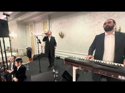 SHMIEL Hersh Miller on the keys & Sruly Green @ zafir &Weiss
