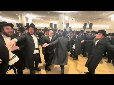 Shmulewitz & Hertzog Wedding | Singer Kalmy Schwartz | A Yossi Shtendig Production | Second Dance