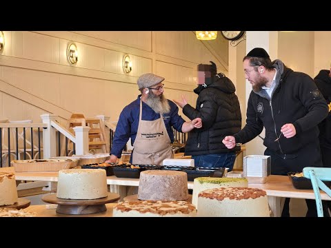 Live at the שישי שוק (Friday Market) at Ishtabach in Toms River! with Chef Oren from Israel