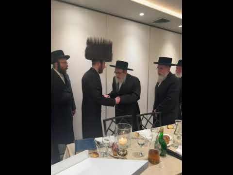 Pupa Rebbe At Sheva Brochos of a chasid