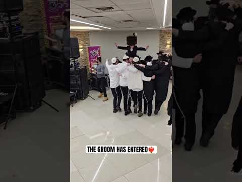 THE GROOM HAS ENTERED❤️‍🔥#shabbat #shalom #rabbi
