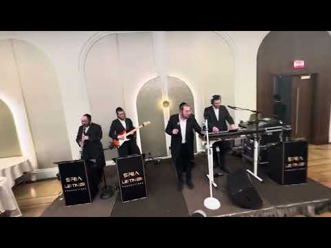 Shea Leitner on the keys & Kalmy Schwartz @ Taub & Lebovits Hit