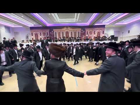 Meir Adler on the keys & Kalmy Schwartz @ Stein Rosenbaum
