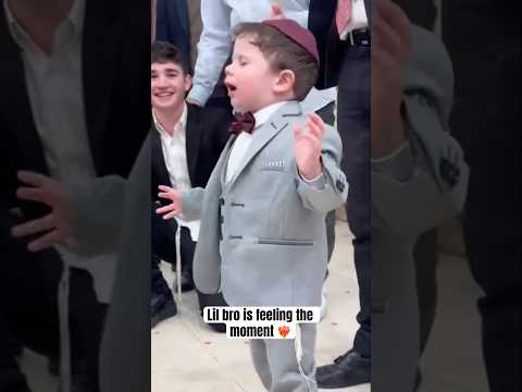 Lil bro is feeling the moment ❤️‍🔥#shabbat #shalom #rabbi