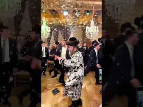 Hasidic SHTICK At a Wedding