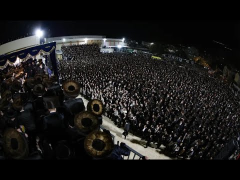 הכנה לחופה – נכדת האדמו"ר מצאנז עם החתן בן רבי אלימלך בידרמן | R' Elimelech Biderman – Sanz Wedding