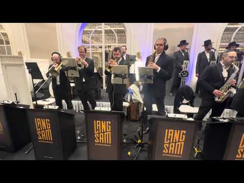 Hershy Langsam on the keys & Zanvil Winberger & Benny Friedman & Zupnick & Bochner