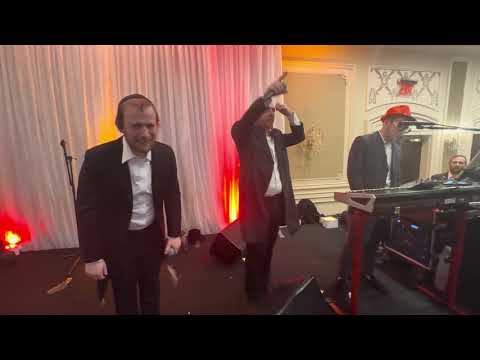 Chesky Schwartz on the keys Elimlich Frank & Sruly Green & Berkovitch & Goldgrab
