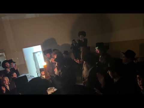 Skulen Lakewood Rebbe Making Havdalah In Toronto