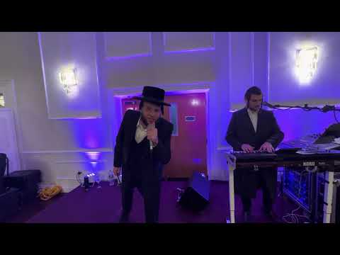 Avrumi Cohn on the keys & Bentzy Waberman @ Herzl & Wigder