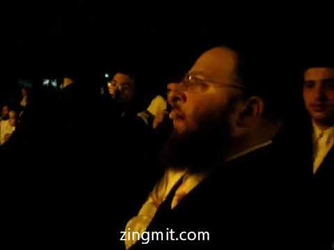 Menashe at Yuda-Green-Kumzitz, In Hodunanash מנשה בקומזיץ יודא גרין בהודונאנאש