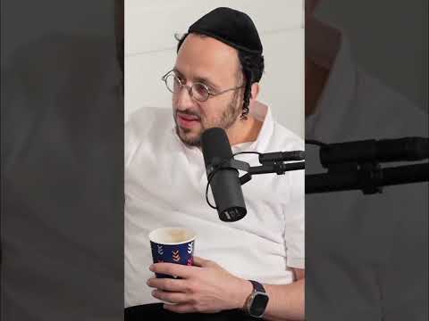 The Hidden Struggles of a Performer Lipa Schmeltzer