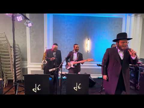 Beri Karpen on the keys & Sruly Altman @ Portugal & Follman