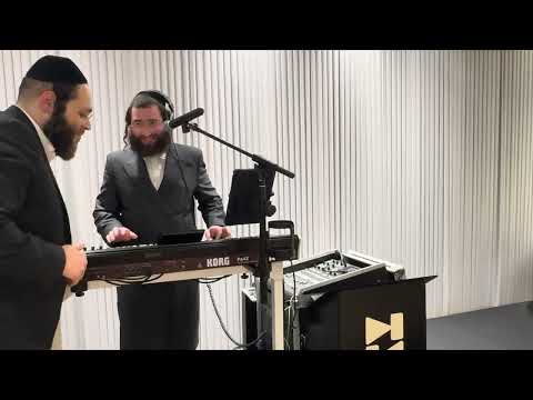 Zalmen Schinitzler on the keys & Shea Gefen fire 🔥 @ Torim &Titelbaum