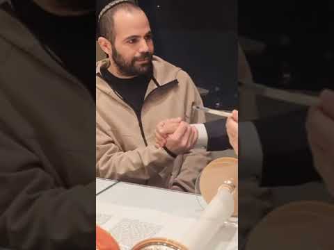 Freed Hostage Yarden Bibas Completes Sefer Torah L’Illui Nishmas Wife & Children
