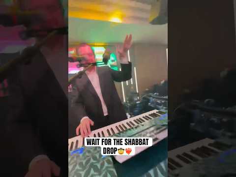 WAIT FOR THE SHABBAT DROP🤠❤️‍🔥#shabbat #shalom #rabbi