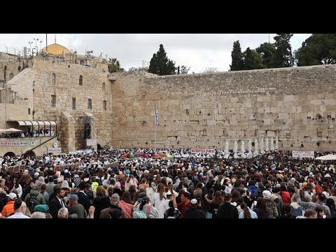 ברכת הכהנים בכותל המערבי חוה"מ פסח ביום שלישי י"ז בניסן תשפ"ה | Birkat Kohanim at Kotel Pesach 2025