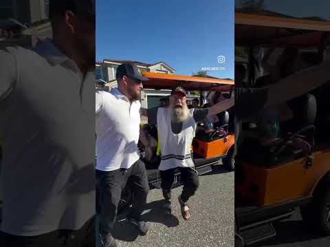 Chol Hamoed Pesach 2025 Golf Cart Parade in אור Lando by Thank You Hashem Nation