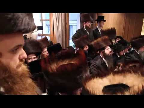 Chol Hamoed Pesach 5785 With viznitz Rebbe in LA 3